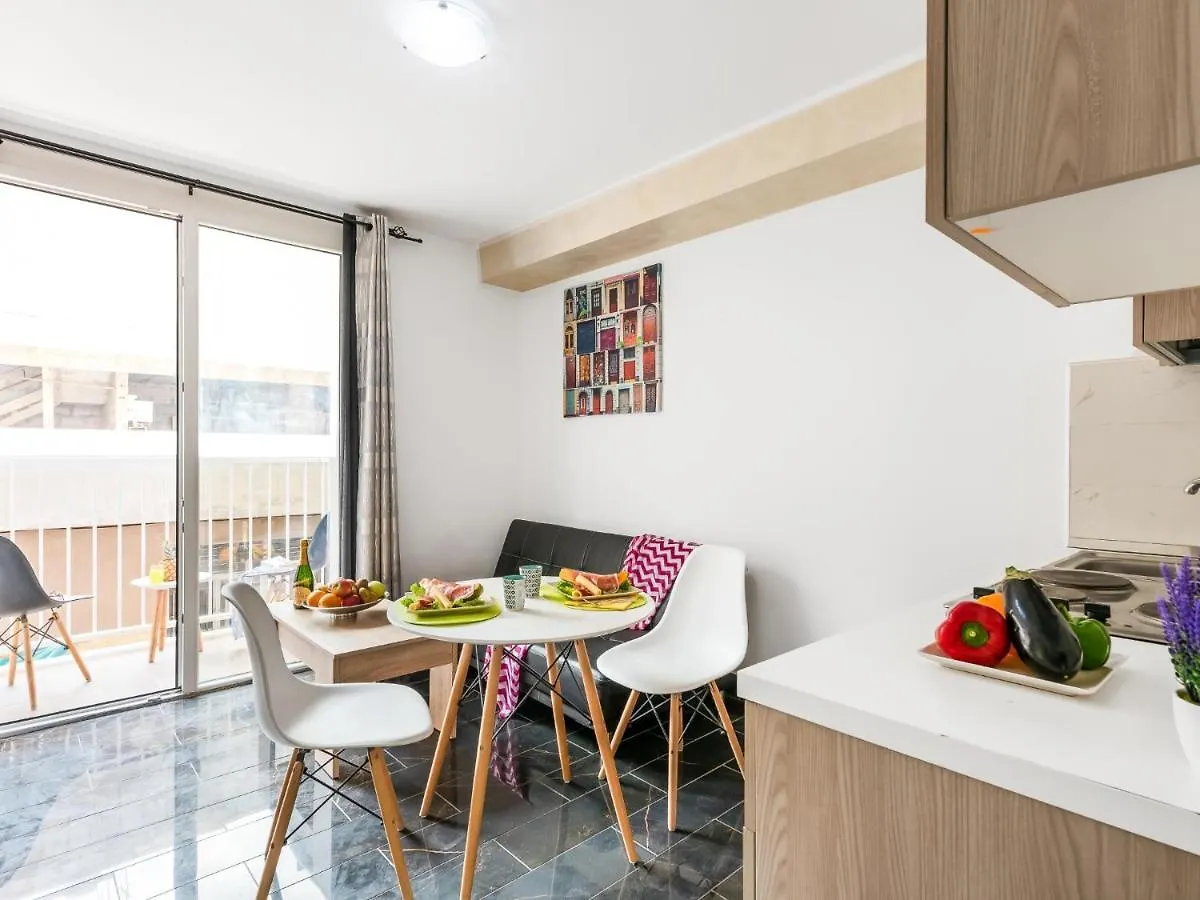 أرونا 1B Sofia Accommodation Close Services Sea, Wifi!